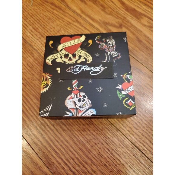 Ed Hardy Mens Necklace Cross Bronze Tone 26" Chain Pendant Gothic New In Box - Picture 5 of 5